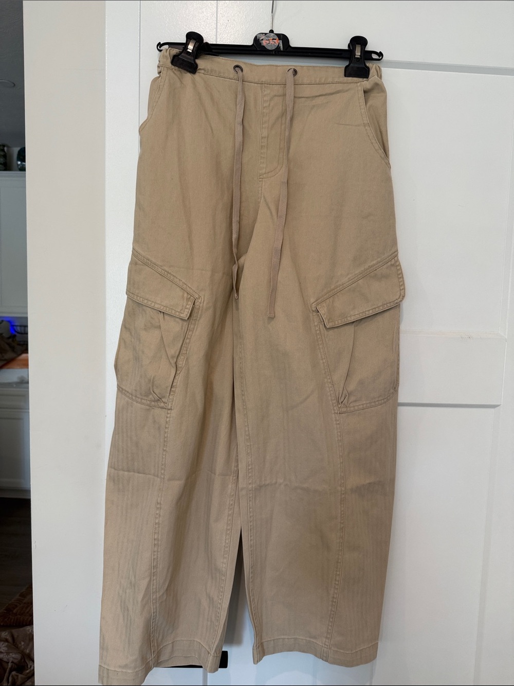 J.O.A. Women’s Wide-Leg Cargo Pants in Khaki NWOT